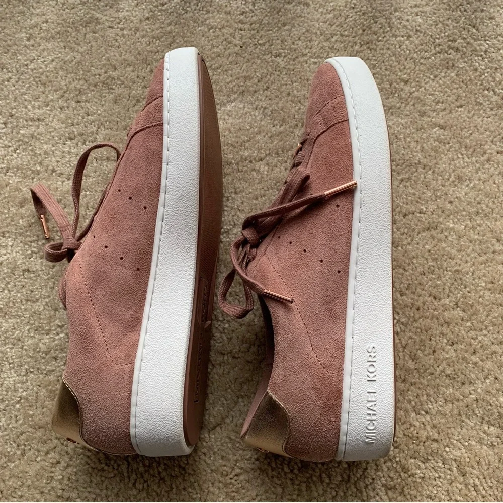 MICHAEL KORS. Rose suede and yellow gold sneakers.‎ White soles. 10M. Lea…